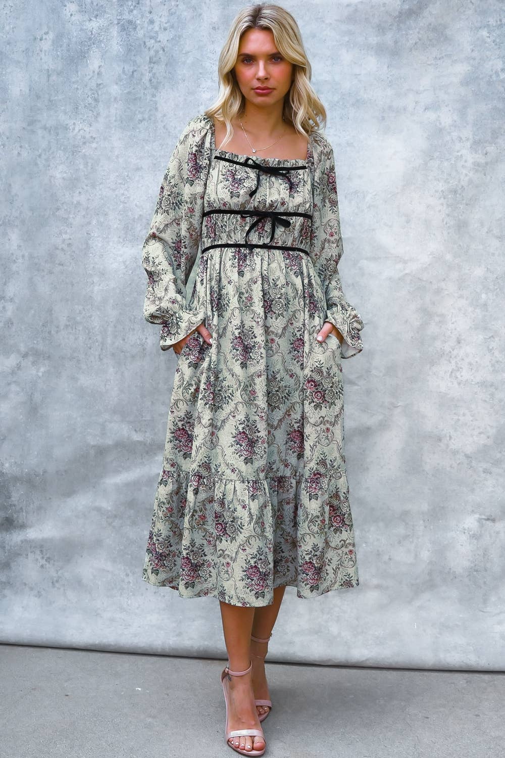 SHIRRED SMOCKING VINTAGE FLORAL PRINT MIDI DRESS