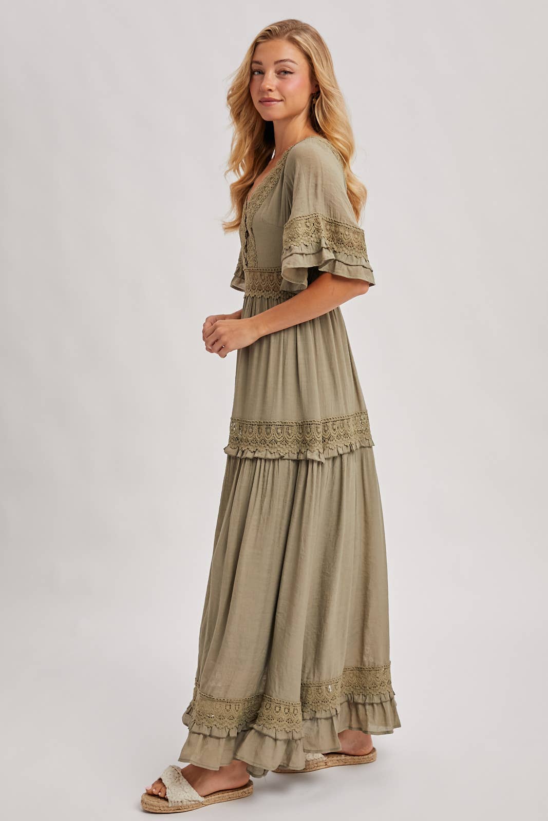 V-NECK LACE TRIM MAXI DRESS