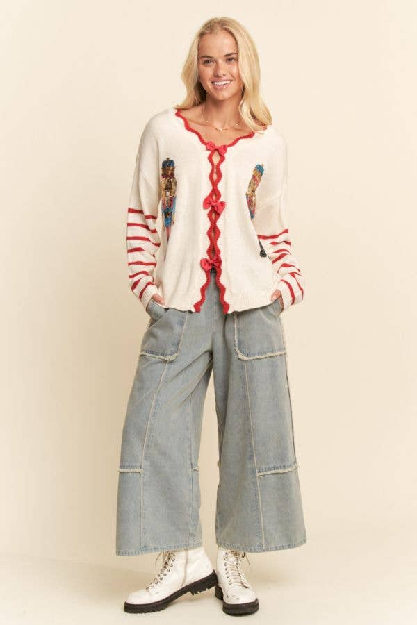 PLUS SEQUIN NUTCRACKER PATCH BOW SWEATER TOP