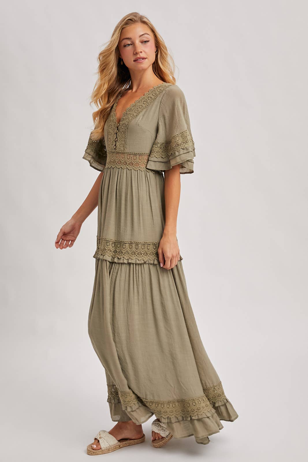 V-NECK LACE TRIM MAXI DRESS