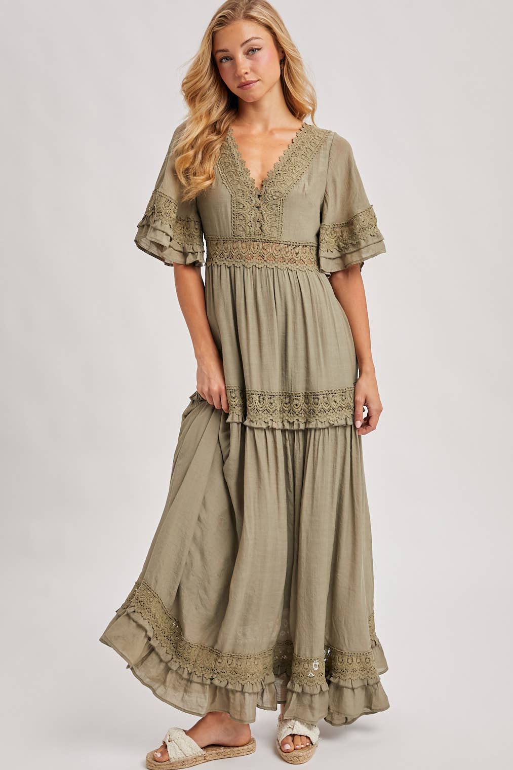 V-NECK LACE TRIM MAXI DRESS